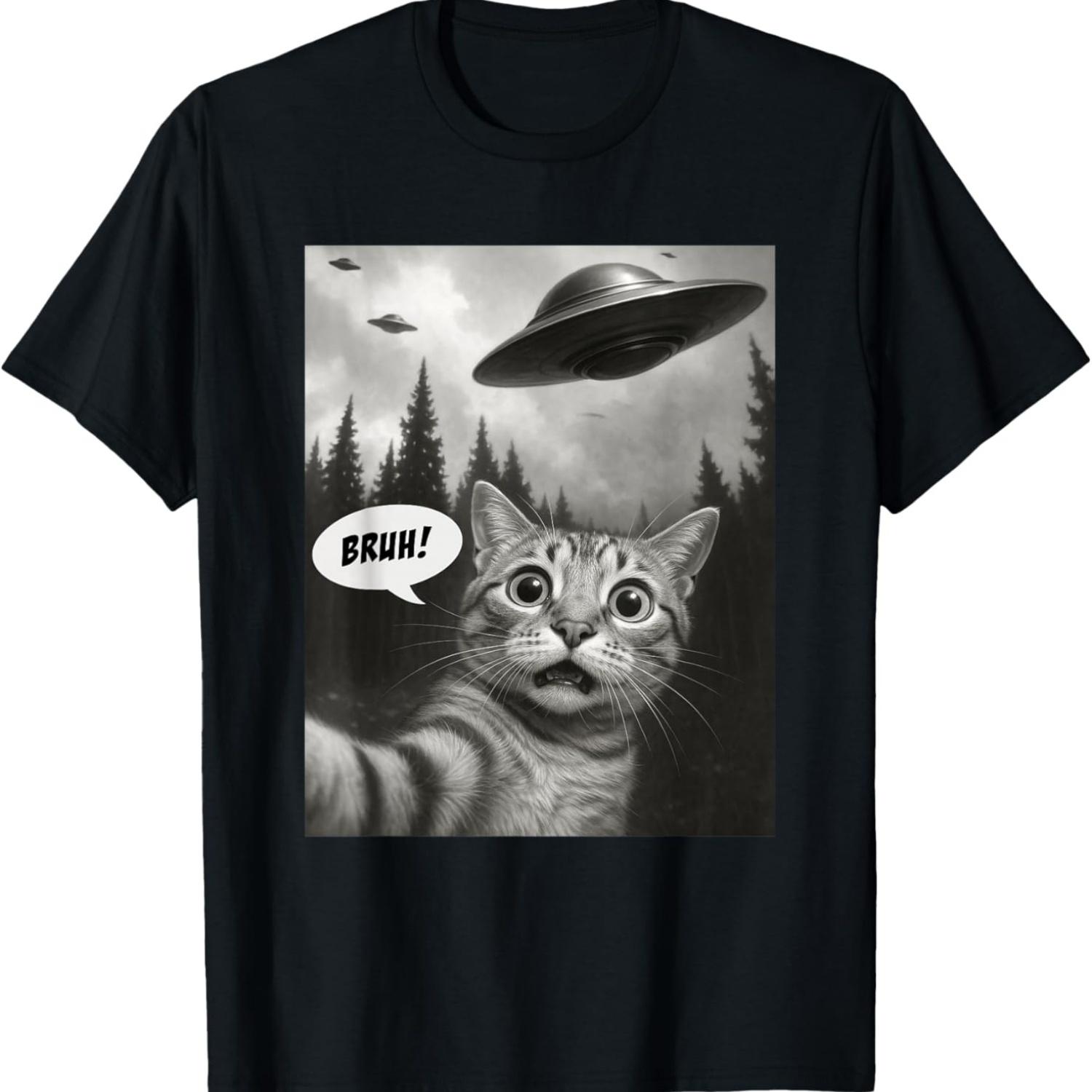 

Meme Cat Selfie with UFOs T-Shirt S чёрный