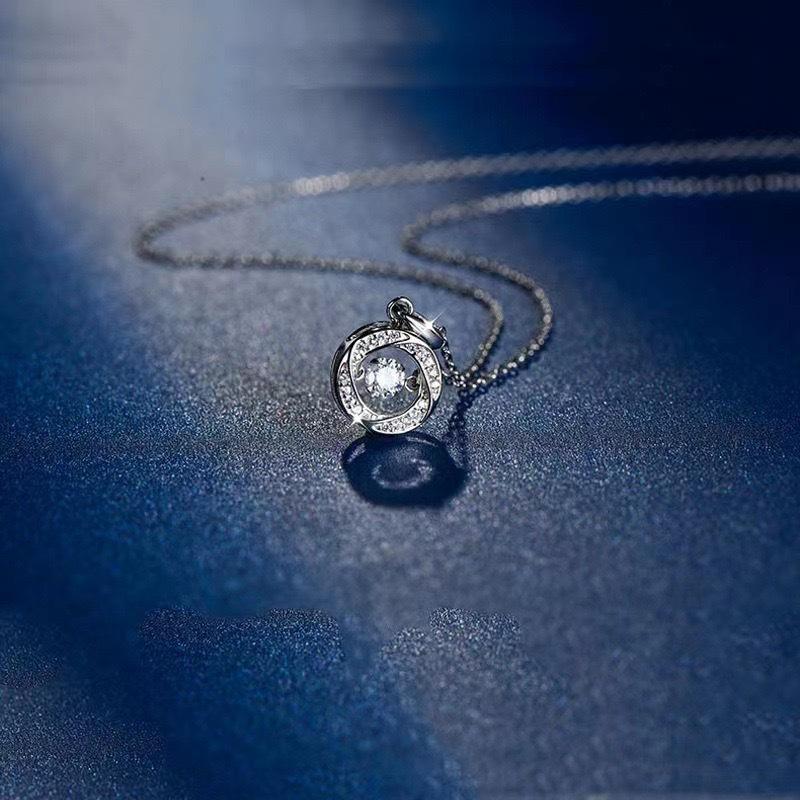 Colier Cerc Lunar Femei Lux Ușor Pandantiv Un Carat Nișă Sens Design Avansat Simplu Versatil Lanț Claviculă