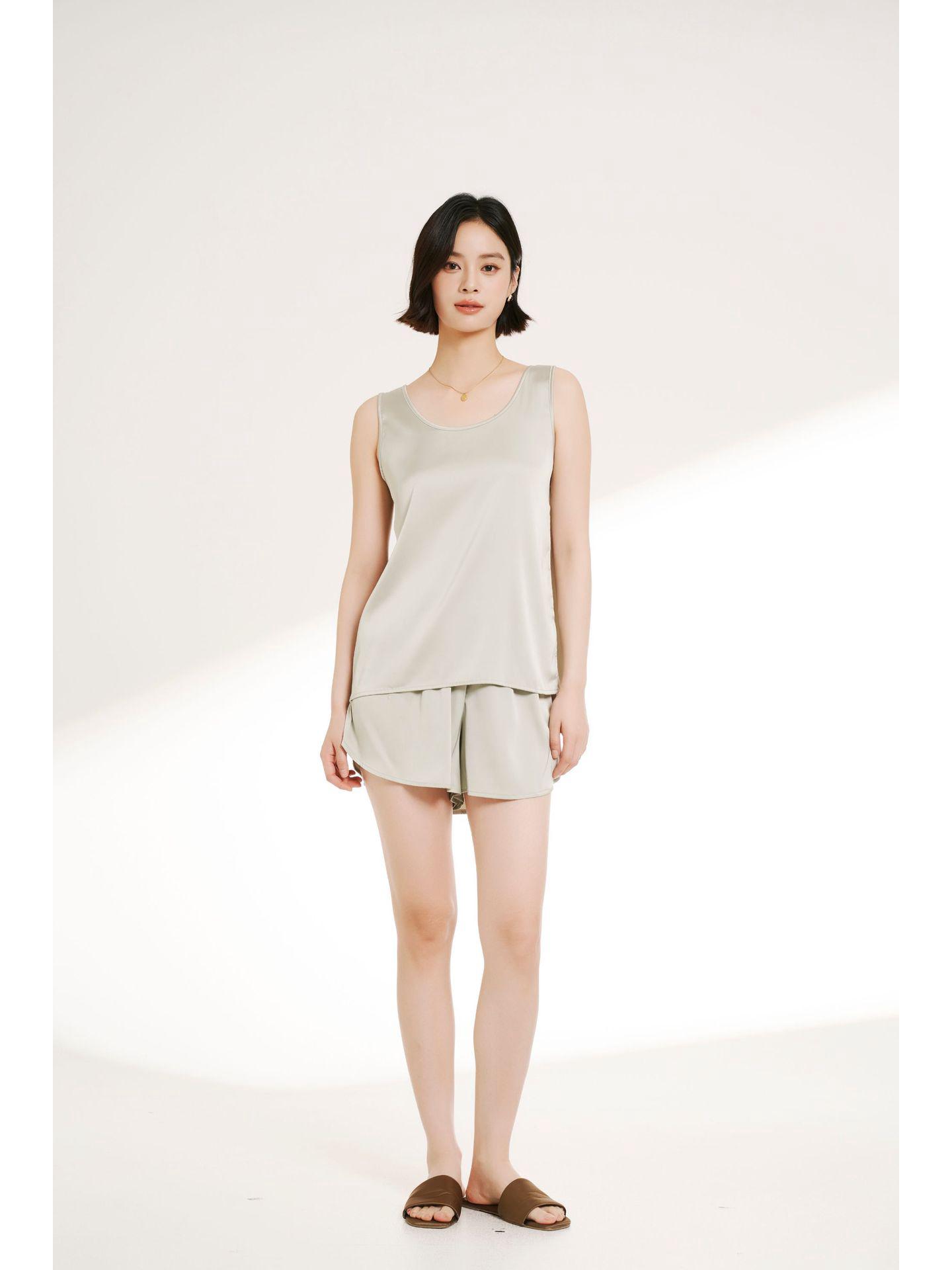 

Women s Sleeveless Summer Vest: Glazed Silk Round Neck Base Layer Top One Size