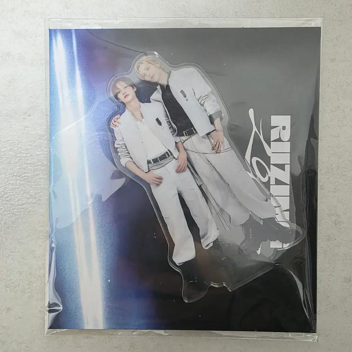 

RIIZE Wanbin Shotaro Magnet Unit Stand Acrylic Japan Concert MD Used