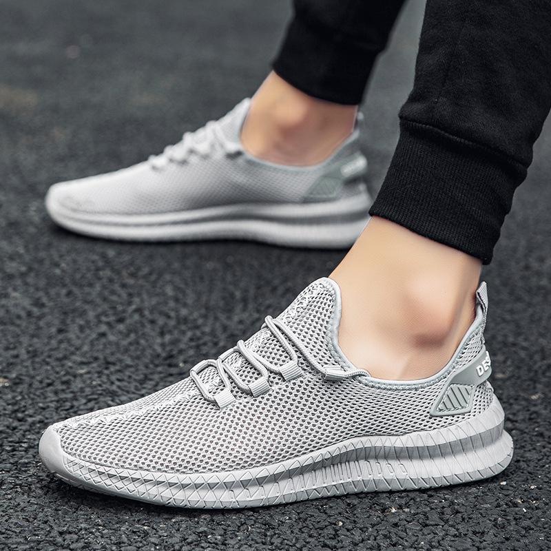 2025 Summer New Large Size Men's Casual Shoes Breathable Mesh Lightweight Fashion Trend Versatile Sports Shoes