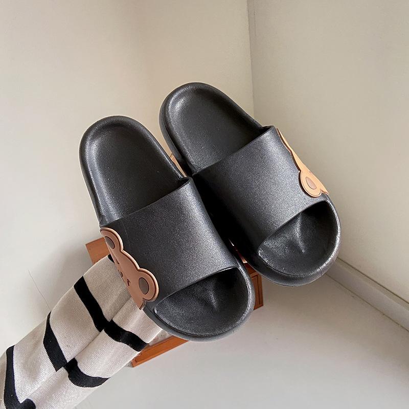 

Студенческие тапочки для девочек, уличная обувь, домашние, толстоподошвенные, для ванной комнаты, нескользящие, простые, новые летние уличные прохладные тапочки 40/41 чёрный