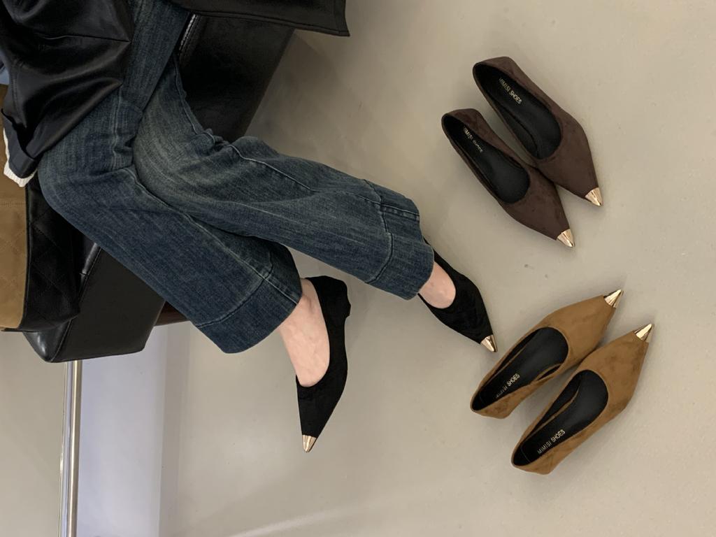 French Pointed Metal Head High Heels Women's 2025 New Suede Thick Heels, Thin Temperament Single Shoes