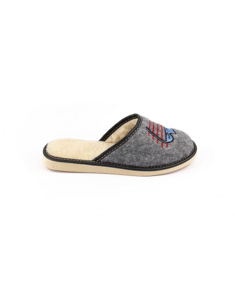Women's winter slippers with a sleeping cat graphic 36