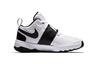 Nike Team Hustle D 8 Kids' Basketball Shoes Pre School 881942-100
