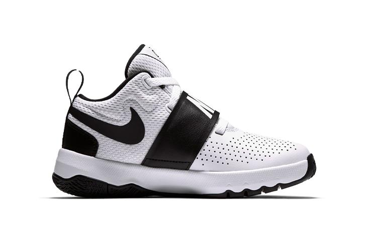 Nike Team Hustle D 8 Kids' Basketball Shoes Pre School 881942-100