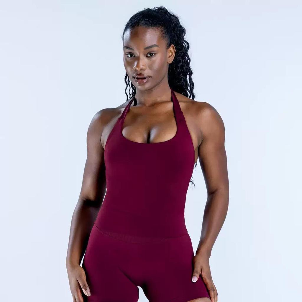 European Seamless Halter Neck Sports Vest & Ruched Yoga Shorts Set