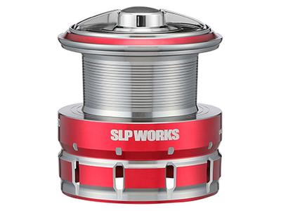 Daiwa SLP Works 24 RCS Bobina Colore ISO 2500 Rossa (Modello Compatibile con Filo di Nylon)