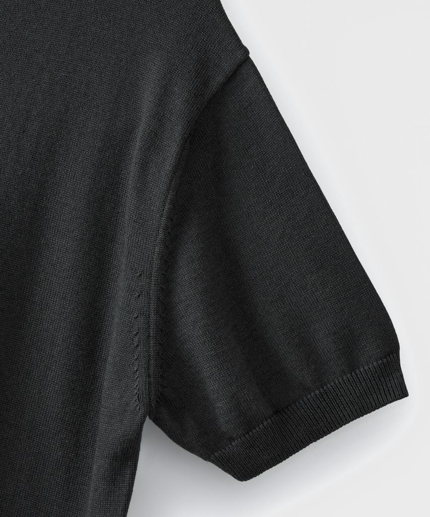 Beulaendideu Solid Henley Neck Half Knit [Graphite]
