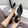 Modne buty damskie celebrytek internetowych 2025 lato i jesień nowe seksowne płaskie buty z bocznymi wycięciami damskie z czubkiem, z przodem w kształcie worka, z cyrkoniami, ażurowe buty