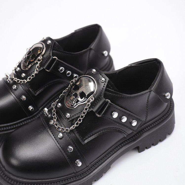 2026 Frühling Nieten Totenkopf Dunkle Kette Übergröße Lederschuhe