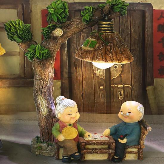 "Düğünler ve Hediyeler için Yaratıcı Japon Yaşlı Çift Ev Dekorasyonu - Model 935-1"