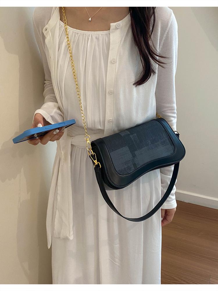 2026 Summer French Fashion Women's Versatile Crossbody Shoulder Bag - Elegant and Trendy