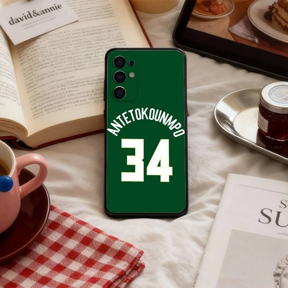Custodia per Telefono Giannis Antetokounmpo 34 Per Samsung S 25,24,23,22,30,21,10,9,Ultra,Plus,Lite,FE,4,5 G Custodia Morbida Nera