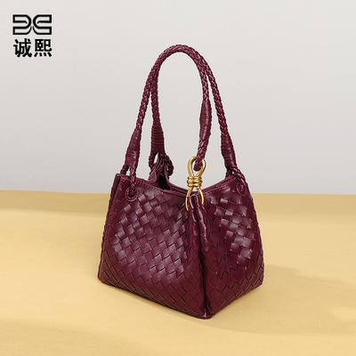 Personalized Versatile Woven Bucket Bag, New Hand-carried Parachute, Crossbody Women's Bag, Two-piece Set, Mother and Child Shoulder Armpit Bag