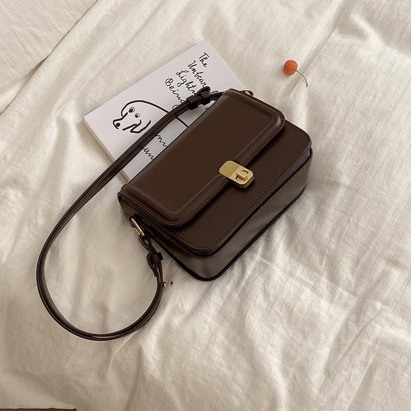 IELGY Retro Underarm Bag Niche Texture All-Match Cross-Body Small Square Bag