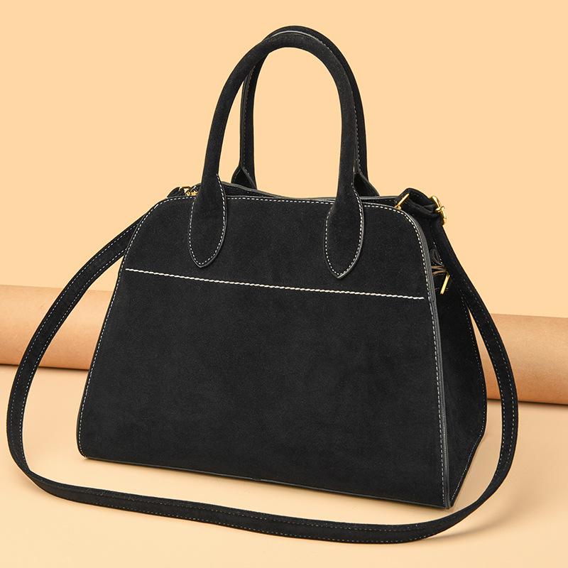 

Винтажная текстура большая вместимость сумка-тоут женская летняя новая матовая дорожная универсальная на плечо one size fits all чёрный