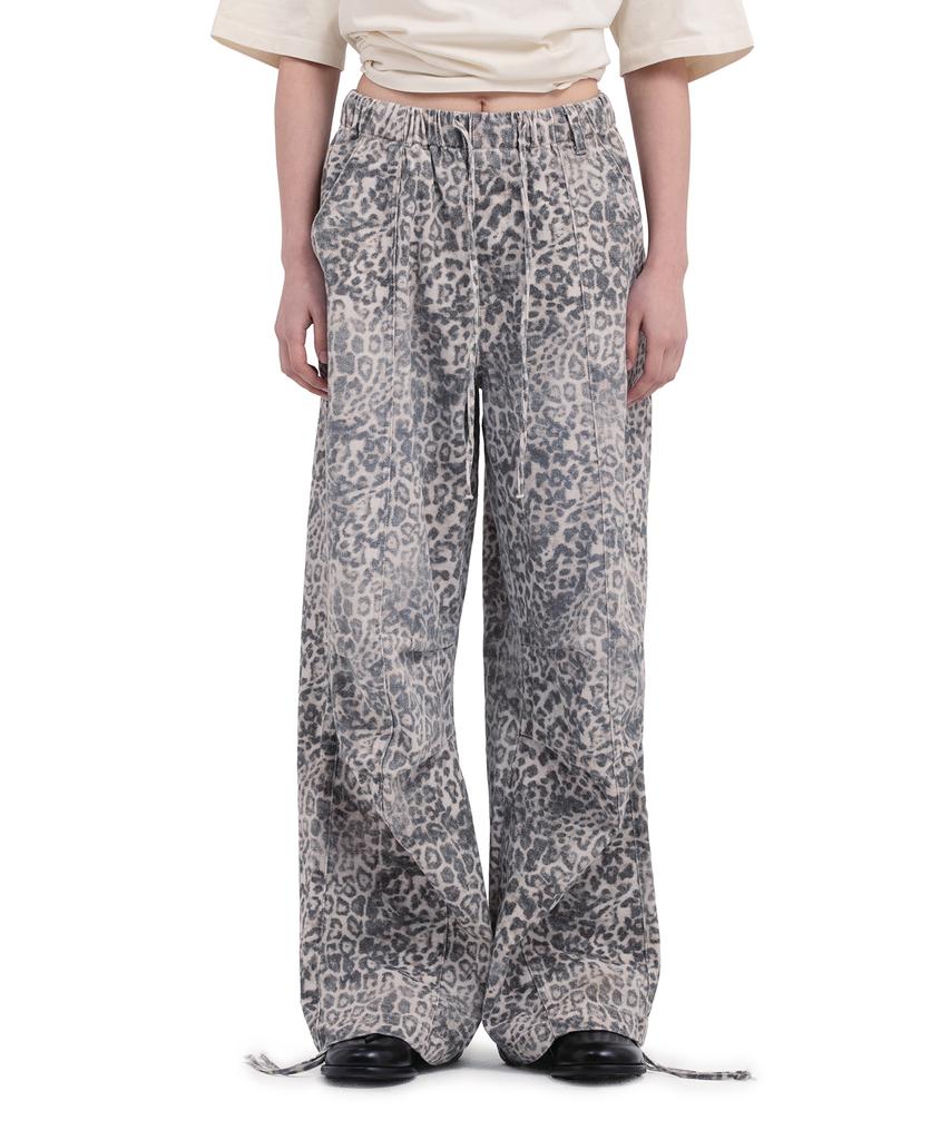 Depeugameoncheu Leopard Pants