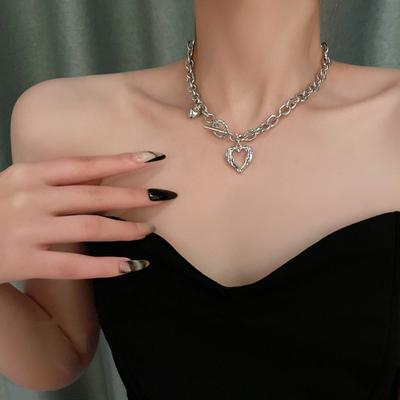 Sweet And Cool Hollow Heart Necklace Female  Design Korean Light Luxury Titanium Steel Clavicle Chain