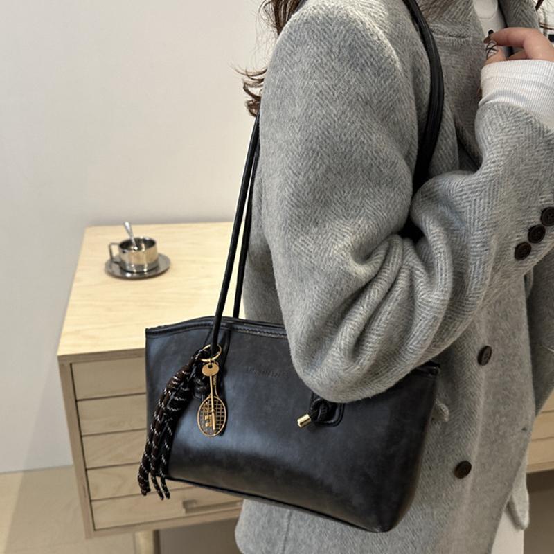 Yogodlns PU Leather Shoulder Bag for Women Y2K Simple Fashion Handbag Large Capacity Female Crossbody Bag Solid Color Retro Underarm Bags