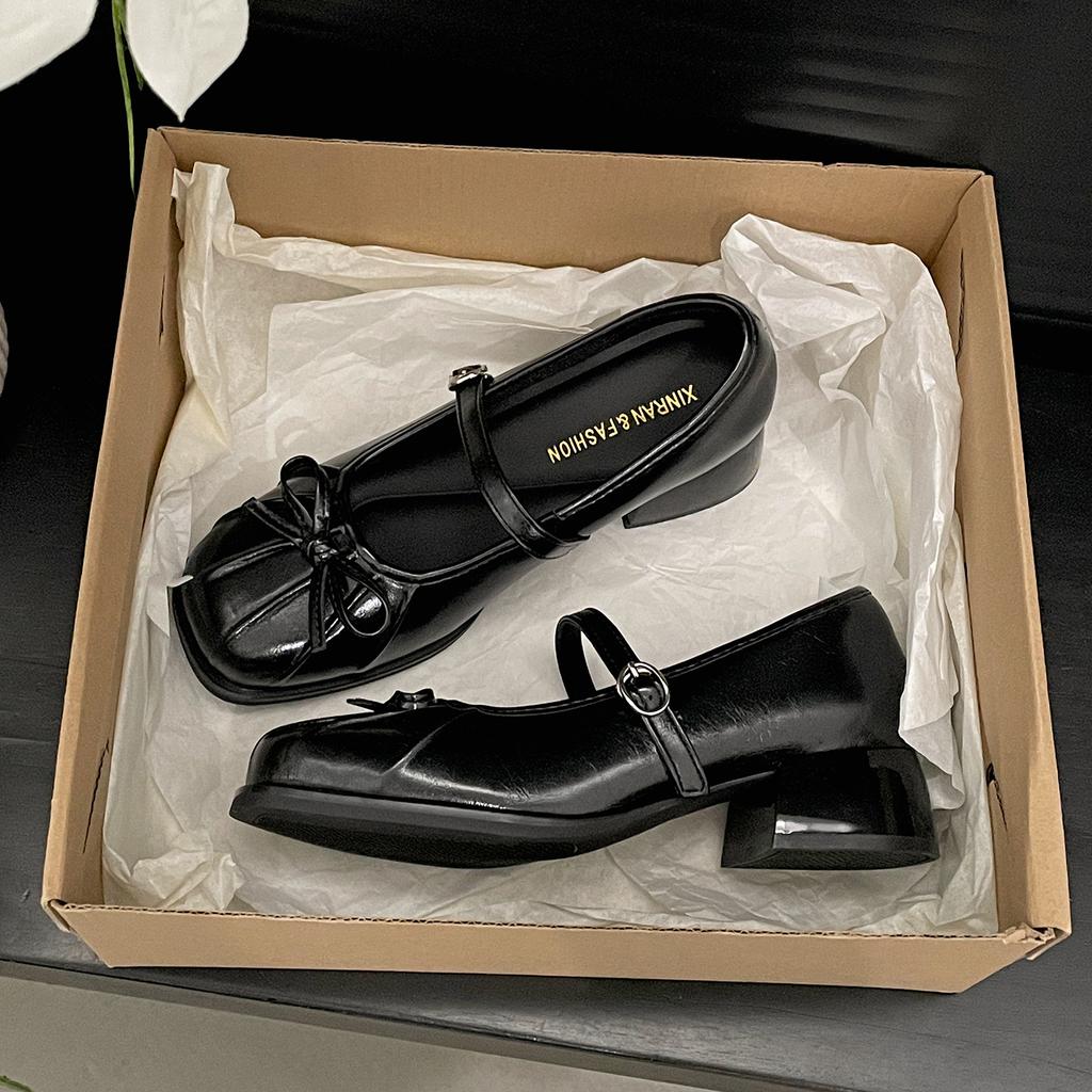 Silver French square head light mouth thick heel single shoes women's summer 2025 new with skirt retro heightening Mary Jane shoes