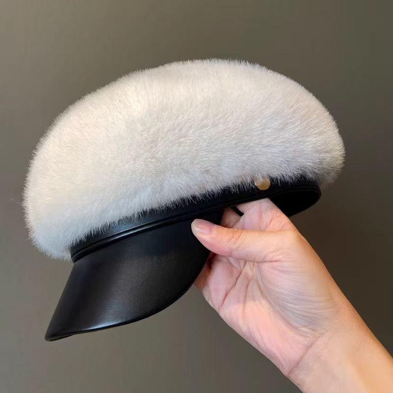 Women's Trendy Plush Fur Beret - Warm Autumn/Winter Eight-Panel Hat, Stylish and Versatile for a Petite Look