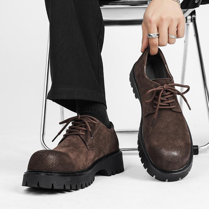 Herrenschuhe aus Rindsveloursleder, Lederschuhe mit großem Kopf, Frühling neu, niedrig geschnitten, vielseitig, lässig, dicksohlige Schuhe mit Absatz