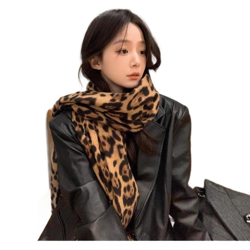 New Autumn and Winter Leopard Print Thickened Warm Fashion Daily Imitation Cashmere Fringed Scarf Scarf Shawl