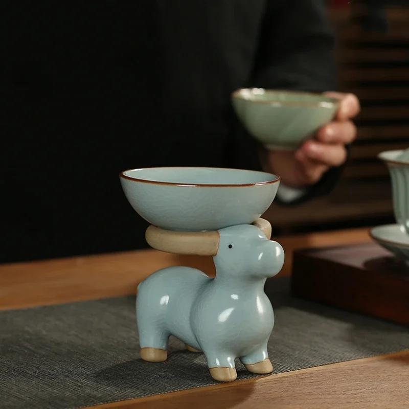 Creative Solid Color Cow Tea Pet Ru Kiln Open Piece of Ceramic Zen Tea Ceremony Accessories Used To Place The Tea Filter Tool