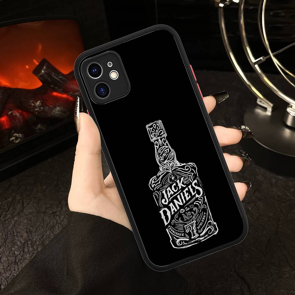 Klassische Whiskey-Logos J-Jack D-DanielS Handyhüllen für iPhone 16 15 14 Plus 13 12 11 Pro Max Matt Oft Stoßfänger Handyhülle