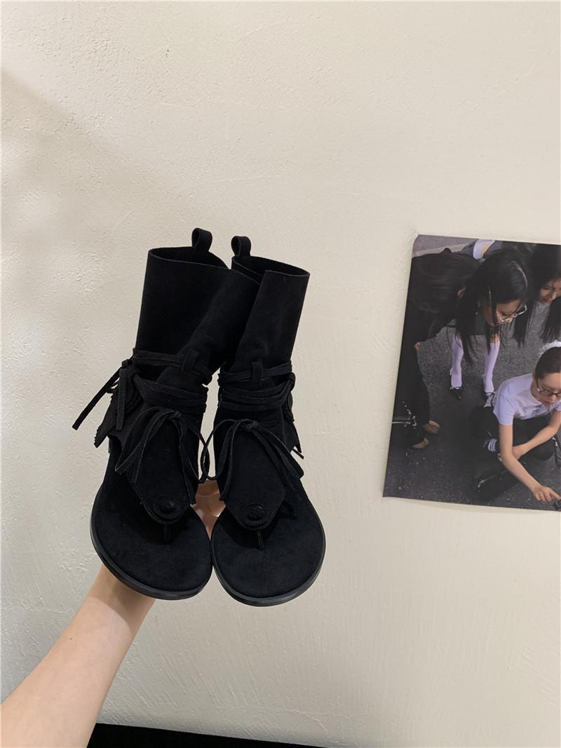 

Ботильоны в стиле Майяр с толстым каблуком и бахромой на носке, крутые ботинки женские 2025 лето новые, в отпускном стиле, короткие ботинки, сандалии с вырезами 35 чёрный