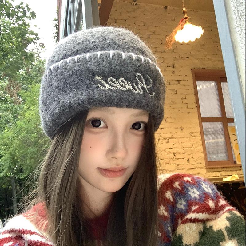 New wool hat women's season shows a small face and versatile knitted hat thermal ear protection Korean version bag head cold hat
