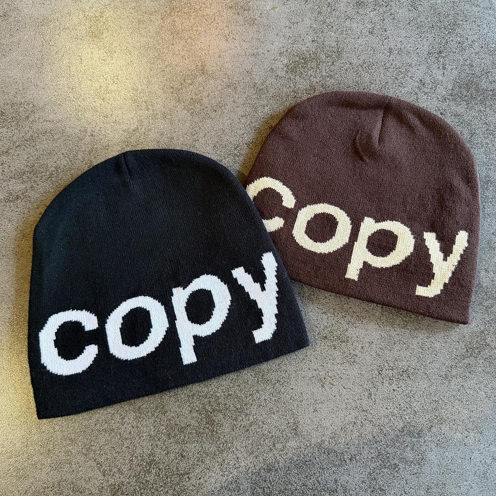 Gestrickte Mütze mit Buchstabenmuster für den Winter, warm, mit Gesichtsform-schmeichelndem Schnitt für Damen und Herren
