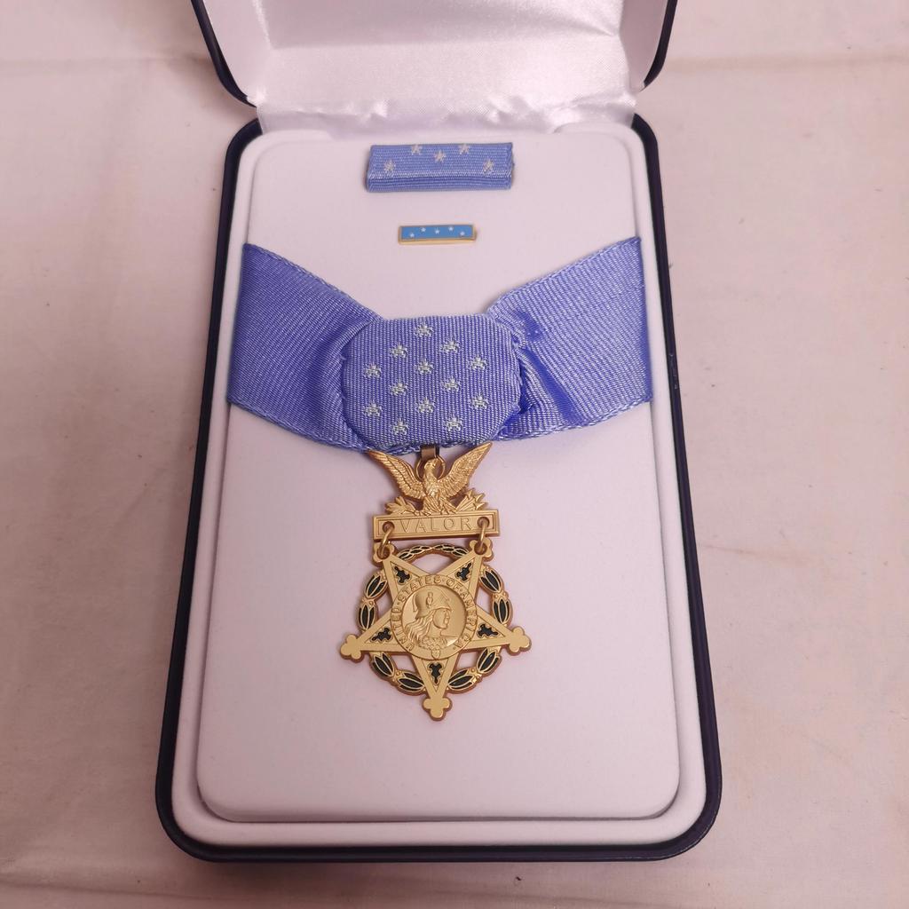 United States Badge Sea Medal Land Medal of Honor Air Three