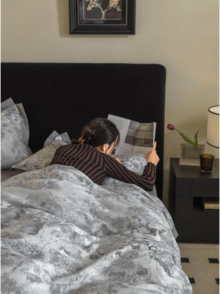 American Retro All-Cotton Flannel 4-Piece Bedding Set - Soft, Warm & Skin-Friendly for Autumn/Winter