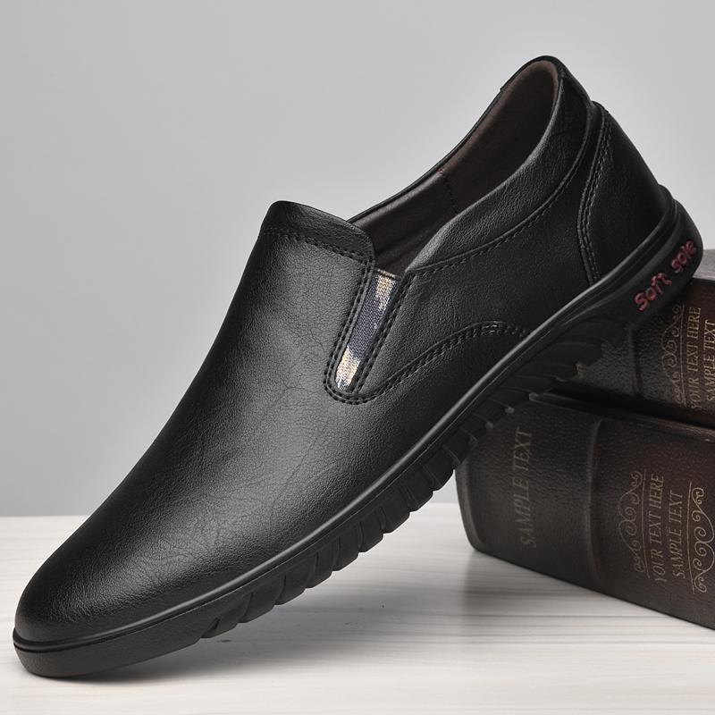 

Модные лоферы с мягкой подошвой для бизнеса и свиданий, весенние, из натуральной кожи, мужские туфли, удобные слипоны для вождения, повседневные модные лоферы 38 чёрный