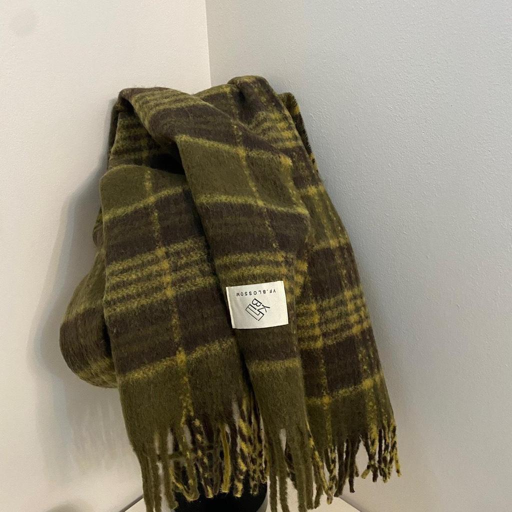Korean Style Plaid Thickened Winter Shawl Scarf for Women