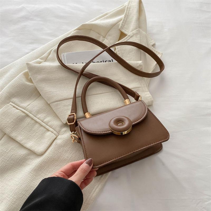 Trendy 2024 Spring Small Square Bag With Popular Stitching Element коричневый