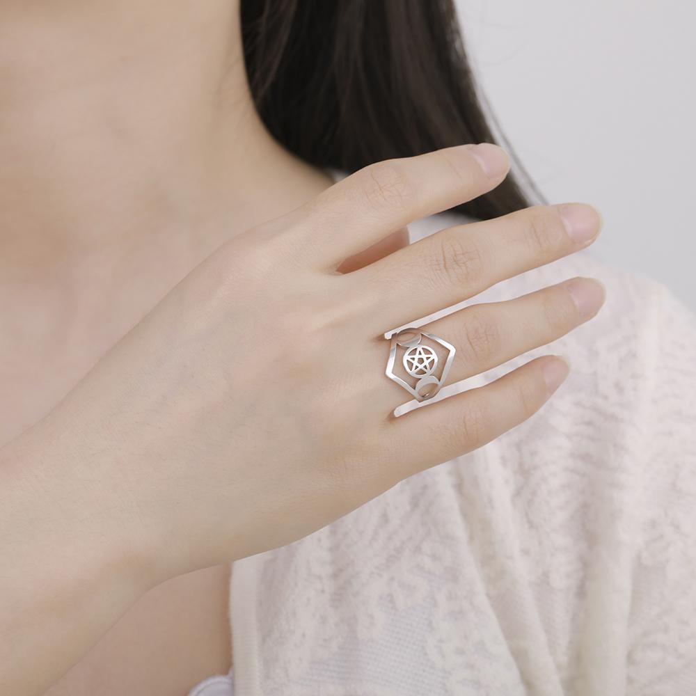 Dawapara Triple Moon Goddess Ring Ancient Greek Mythology Wicca Pentagram Ring Protection Amulet Stainless Steel Jewelry