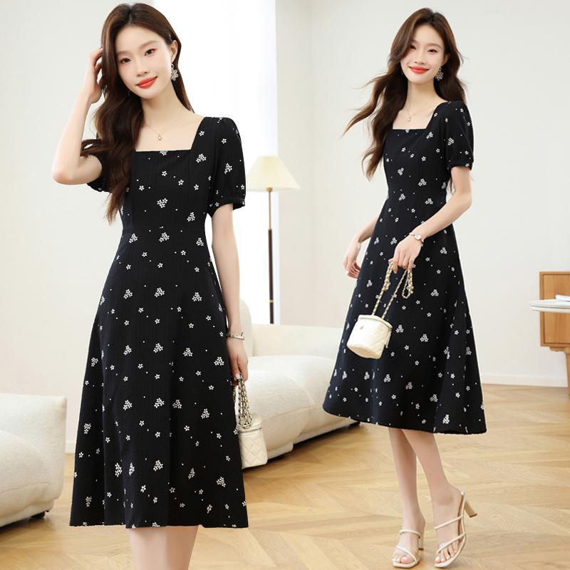 Women's Black Floral Print Mid Length Dress Square Neck with Puff Sleeves A Line Dress High Waist Flowing Casual Dress Suitable for Workplace Dating