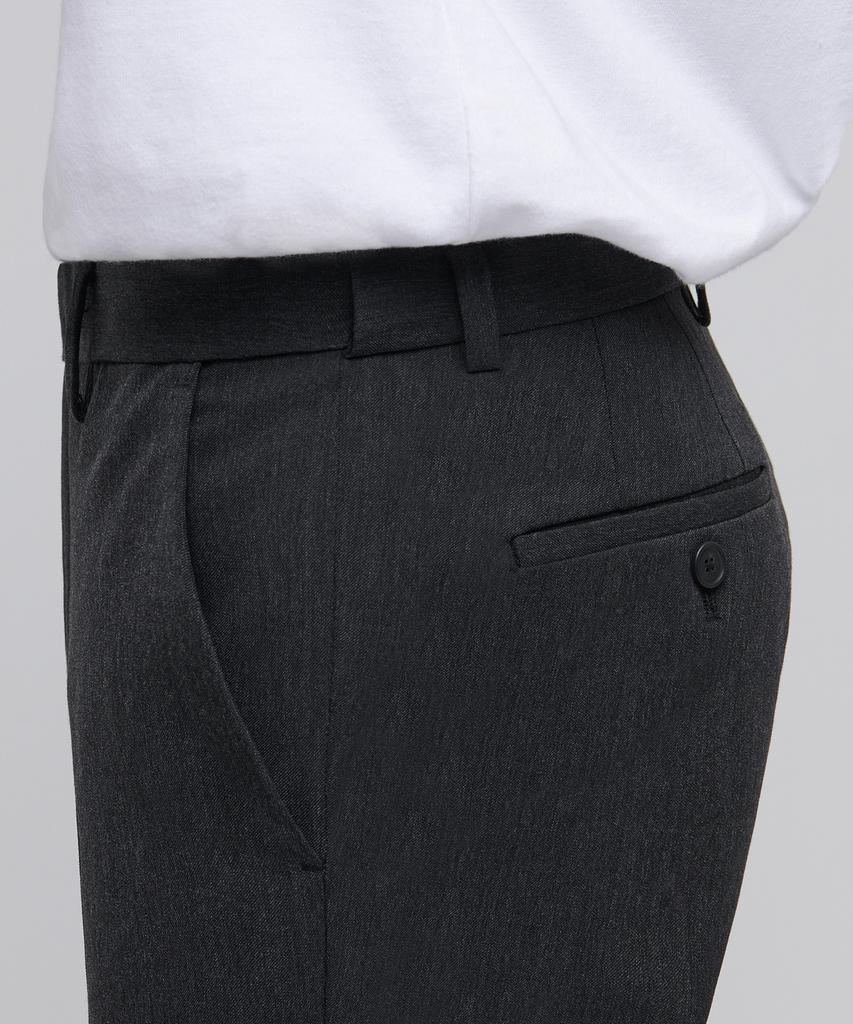 MUSINSA STANDARD Skinny Hidden Elastic Waist Crop Slacks [Charcoal Gray]