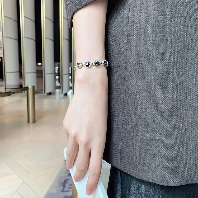 Vintage One-piece Grey Diamond Exclusive Bracelet Luxury Embellished Diamond Student Accessory