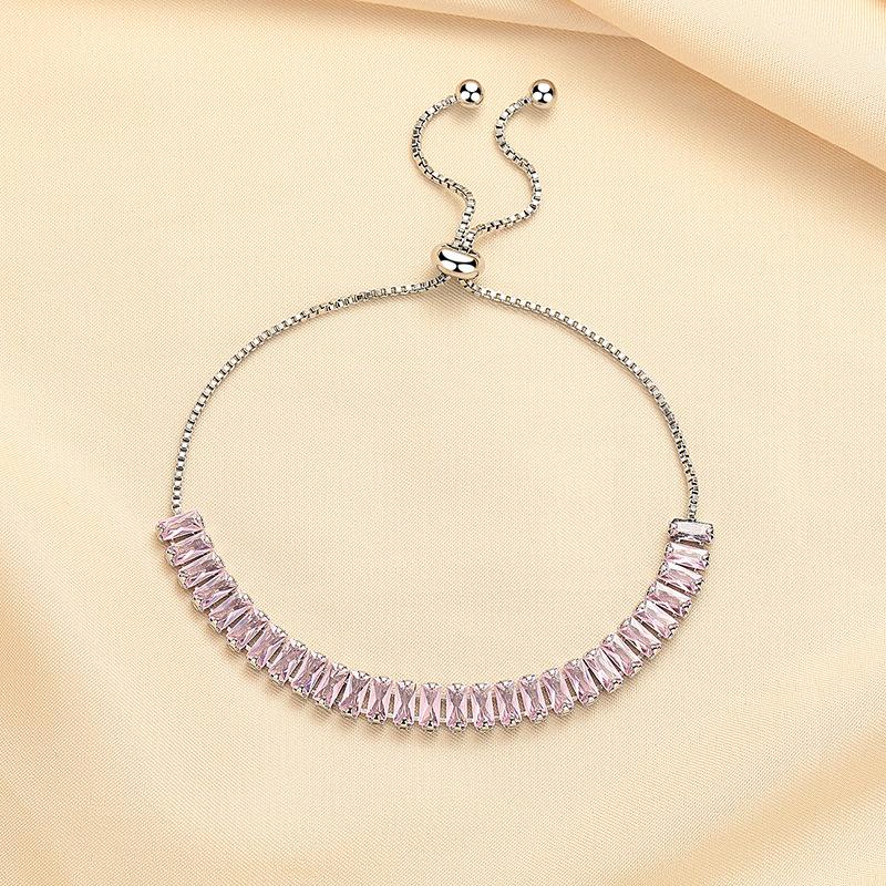 Rechteckiges rosa Diamant-Zugarmband für Damen, elegant, stilvoll und verstellbar.