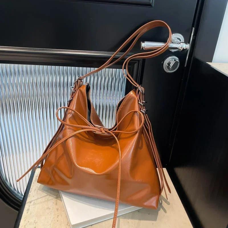 PU Bow 2026 High Quality Tote Bag Buckle Solid Color Fashi Women's Handbag High Appearance Soft Simple Versatile Shoulder Bag