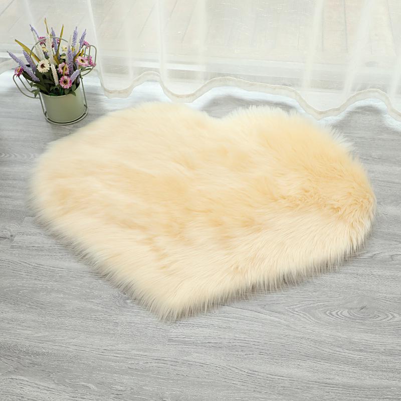 Solid Color Heart-Shaped Long Pile Faux Wool Bedroom Floor Mat