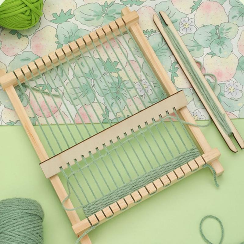Kleine tragbare Maschine für Kinder Wandteppich-Webspielzeug Buchenholzmaterialien Leicht zu verstauen Pädagogisches Bastelset