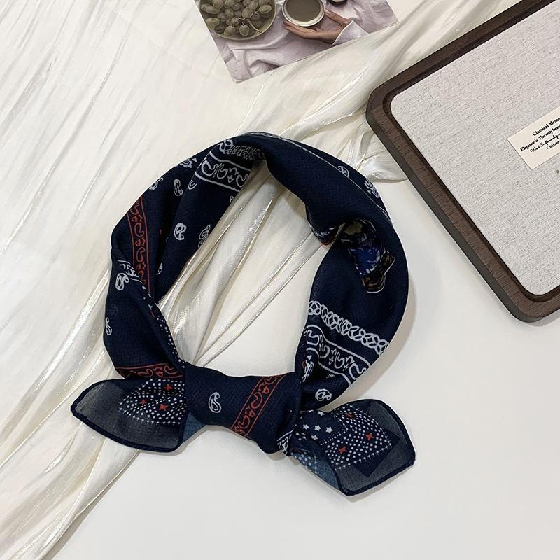 Headscarf Female idyllic literary and retro decorative scarf Scarf Breathable cashew flower silk scarf Square scarf Premium hair band