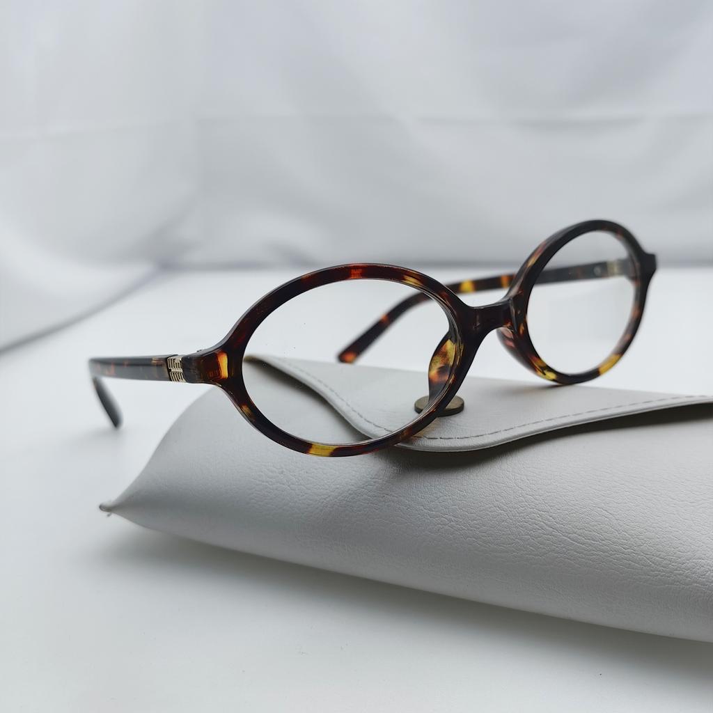 Vintage Oval Sunglasses New Women Luxury Brand Designer Small Oval Anti Blue Light Glasses Retro Fashion Men Leopard Eyegalsses