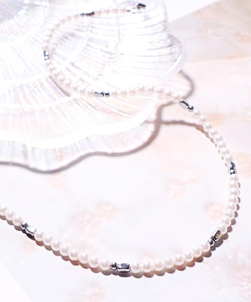 Polalita White Pearl Hemapoint Necklace (Plt-Nl-071_Wt)