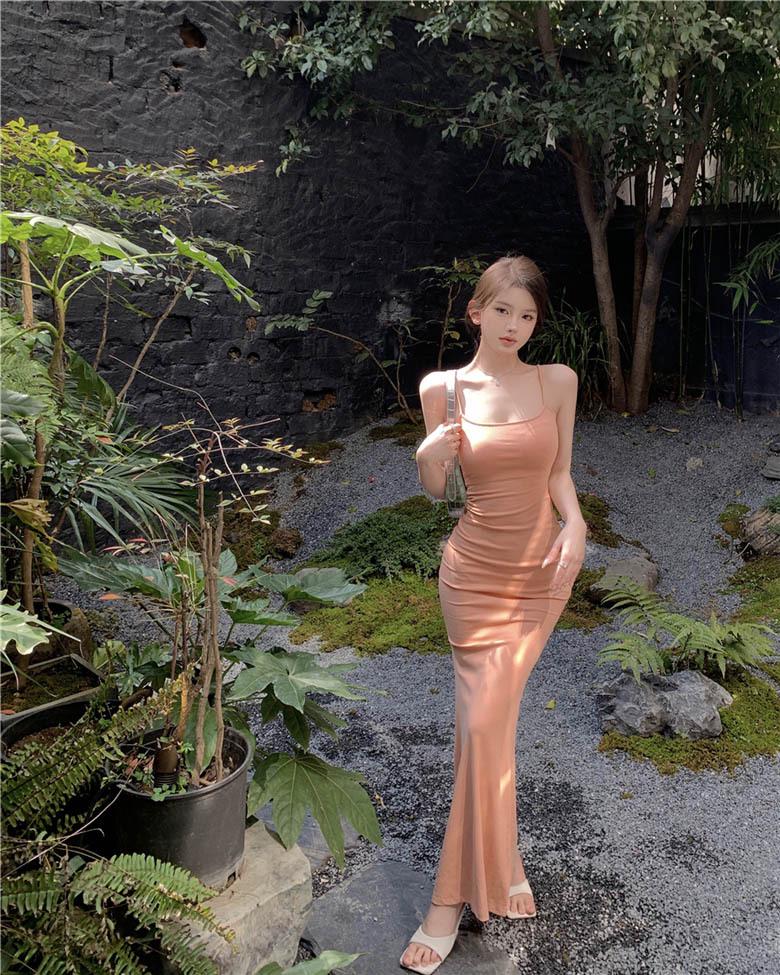 Dámské letní zeštíhlující bez rukávů bodycon midi šaty s rybím ocasem